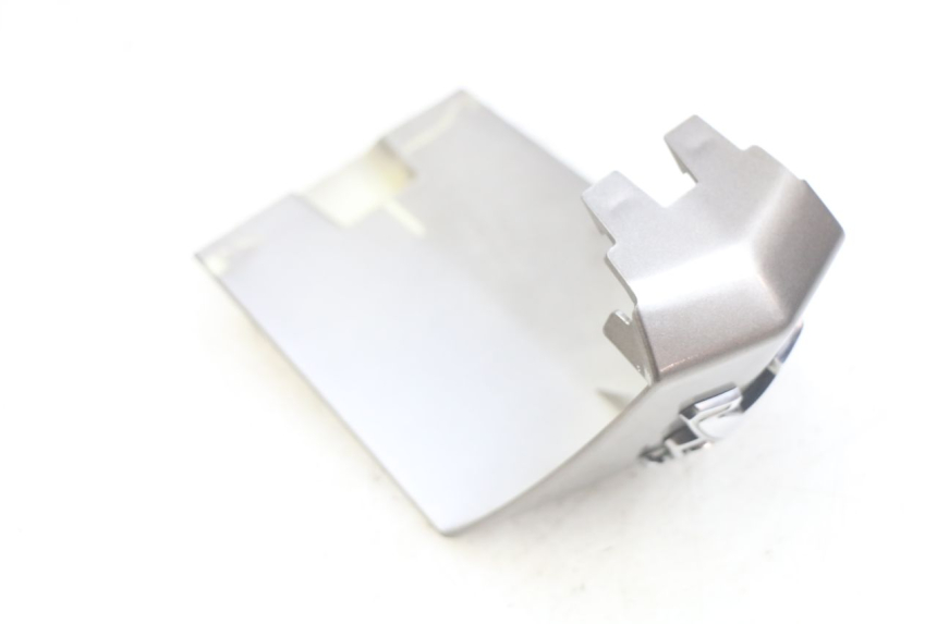 photo de VOORSTE ONDERKAP VERBINDING PEUGEOT CITYSTAR AIR 125 (2014 - 2017) - Detail van het onderdeel