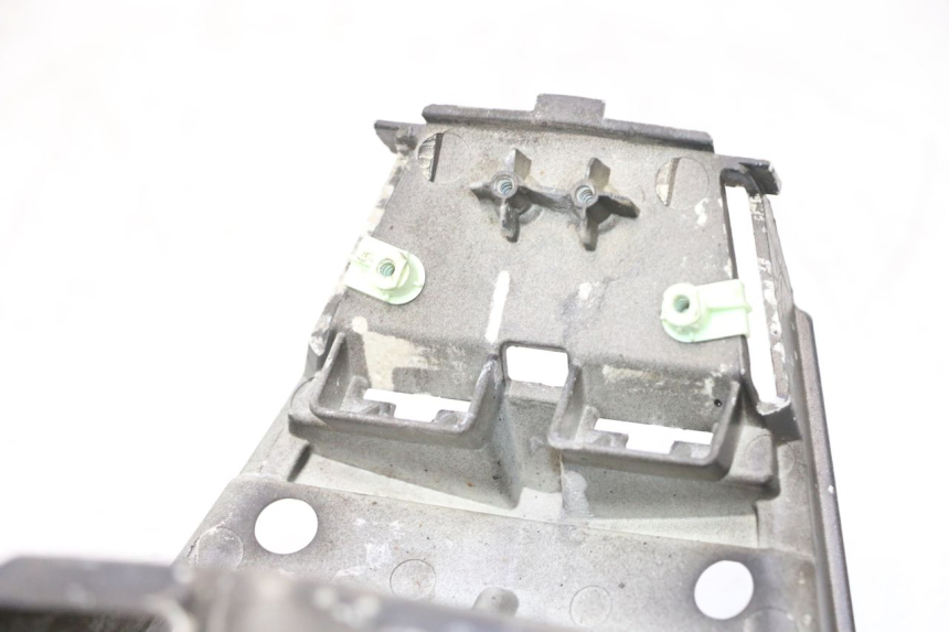 photo de VOORSTE ONDERKAP VERBINDING PEUGEOT CITYSTAR 125 (2011 - 2017) - Andere kijkhoek