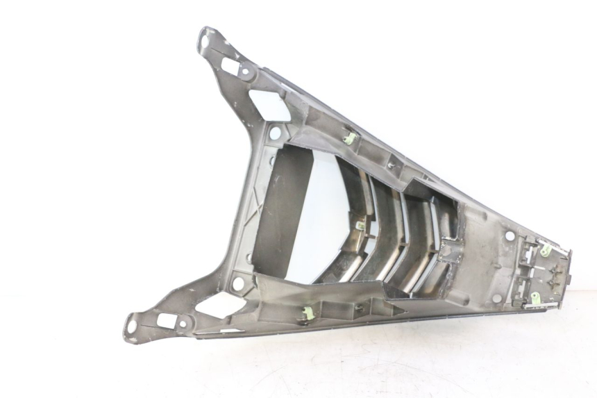 photo de VOORSTE ONDERKAP VERBINDING PEUGEOT CITYSTAR 125 (2011 - 2017) - Technische close-up