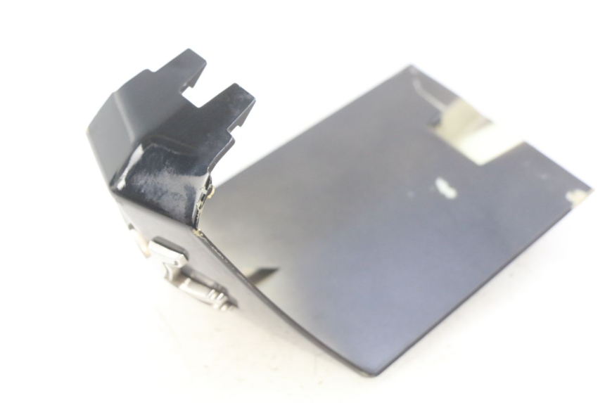 photo de VOORSTE ONDERKAP VERBINDING PEUGEOT CITYSTAR 50 (2013 - 2017) - Zoom op gebruiksstaat