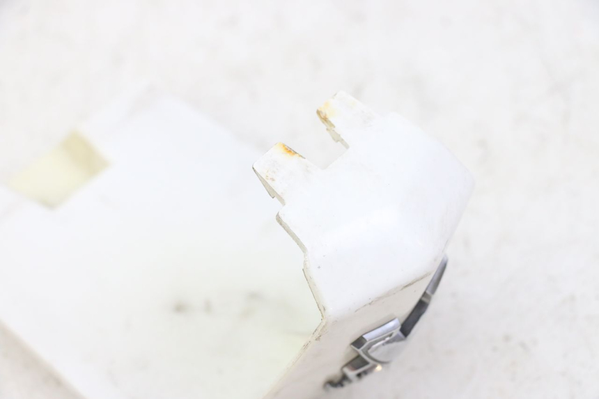 photo de VOORSTE ONDERKAP VERBINDING PEUGEOT CITYSTAR 50 (2013 - 2017) - Detail van het onderdeel