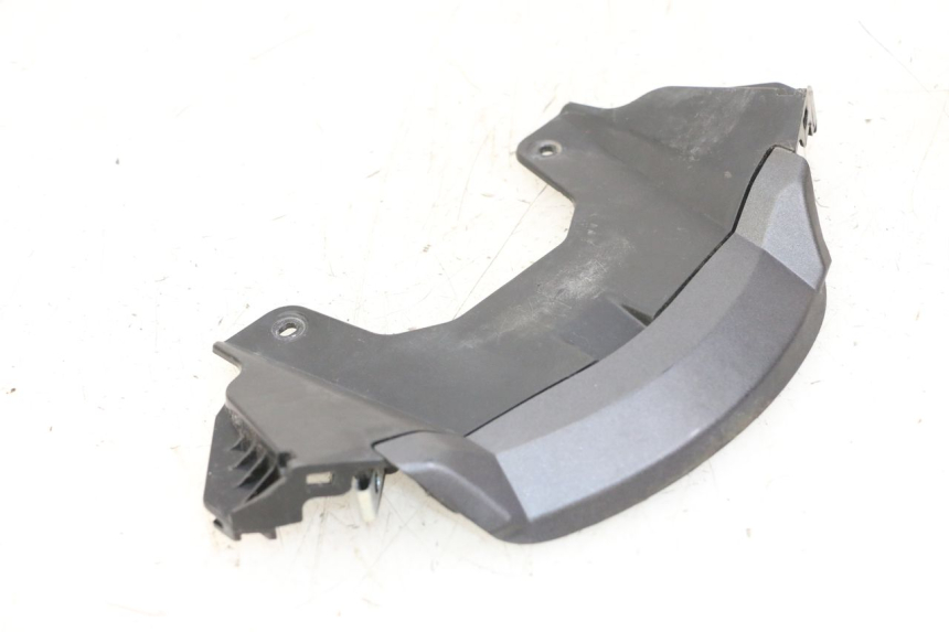 photo de VOORSTE ONDERKAP VERBINDING HONDA PCX (JF57/JF64) 125 (2014 - 2018) - Technische close-up
