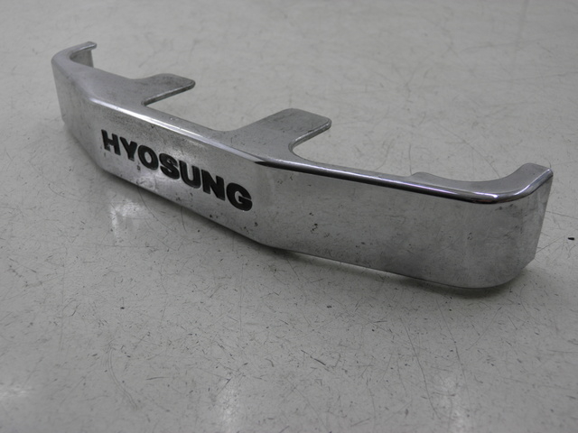 photo de VOORSTE ONDERKAP VERBINDING HYOSUNG COMET GT 125 (2002 - 2007) - Hoofdaanzicht