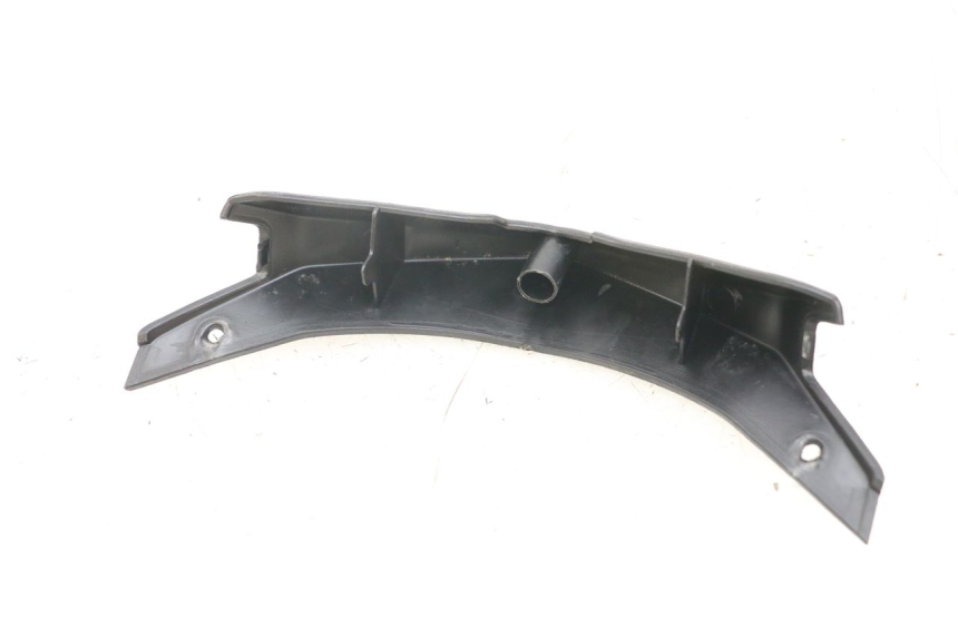 photo de VOORSTE ONDERKAP VERBINDING SYM JET 14 4T 50 (2018 - 2022) - Detail van het onderdeel