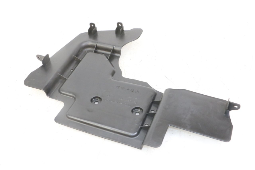 photo de VOORSTE ONDERKAP VERBINDING KYMCO DINK 4T 50 (2007 - 2018) - Zoom op gebruiksstaat