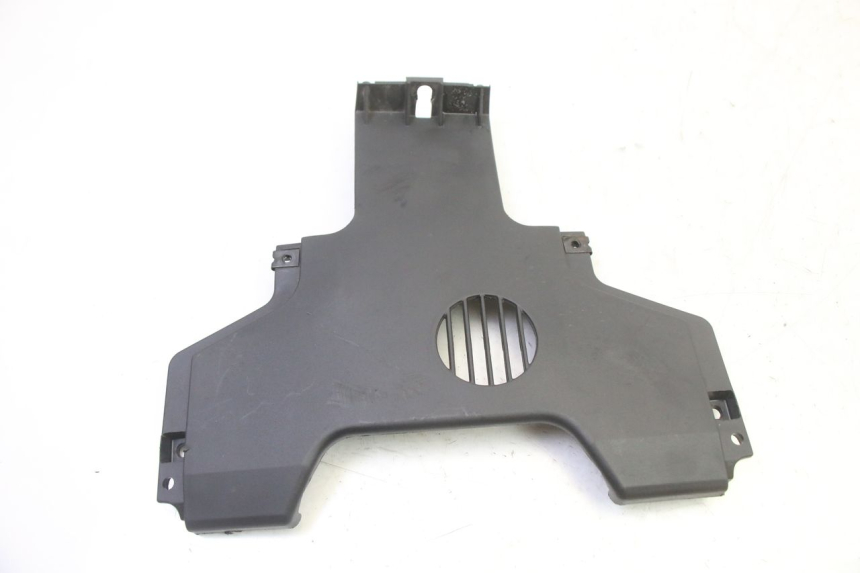 photo de VOORSTE ONDERKAP VERBINDING PIAGGIO MP3 HPE 310 (2024 - 2025) - Detail van het onderdeel