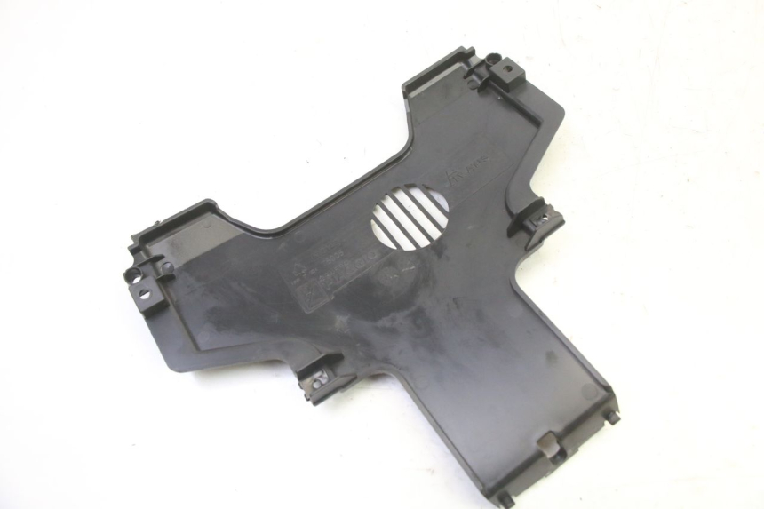 photo de VOORSTE ONDERKAP VERBINDING PIAGGIO MP3 HPE 310 (2024 - 2025) - Andere kijkhoek