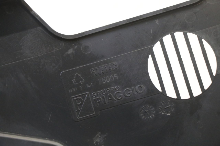 photo de VOORSTE ONDERKAP VERBINDING PIAGGIO MP3 HPE 310 (2024 - 2025) - Overzicht