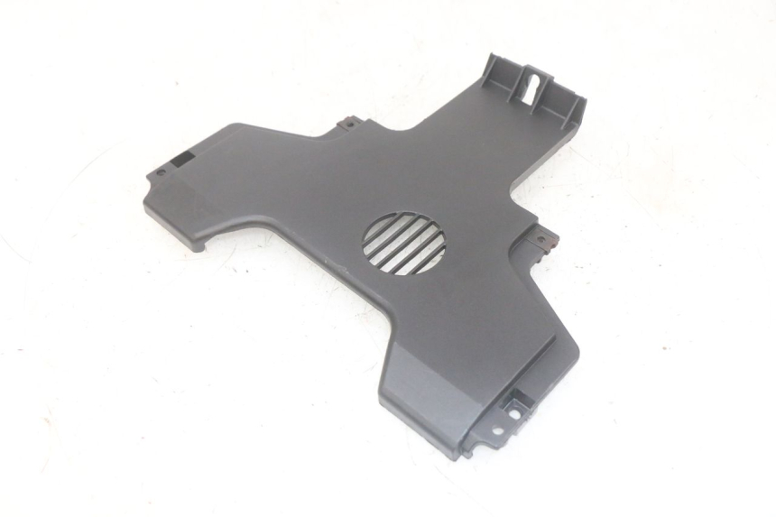 photo de VOORSTE ONDERKAP VERBINDING PIAGGIO MP3 HPE 300 (2019 - 2026) - Andere kijkhoek