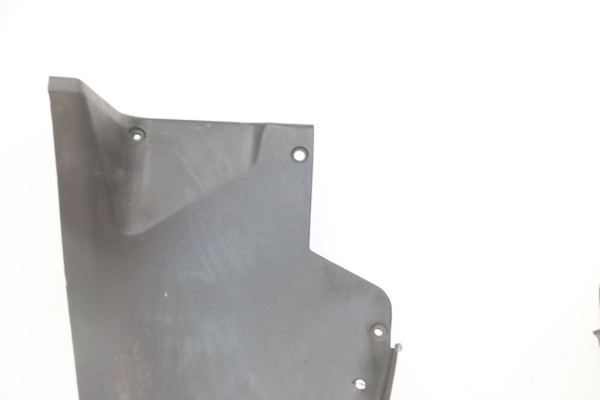 photo de VOORSTE ONDERKAP VERBINDING PIAGGIO MP3 LT 300 (2010 - 2016) - Markeringen en referenties