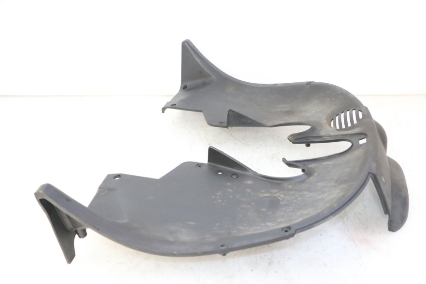 photo de VOORSTE ONDERKAP VERBINDING PIAGGIO MP3 LT 300 (2010 - 2016) - Technische close-up