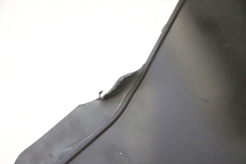 photo de VOORSTE ONDERKAP VERBINDING PIAGGIO MP3 RL 250 (2006 - 2010) - Andere kijkhoek