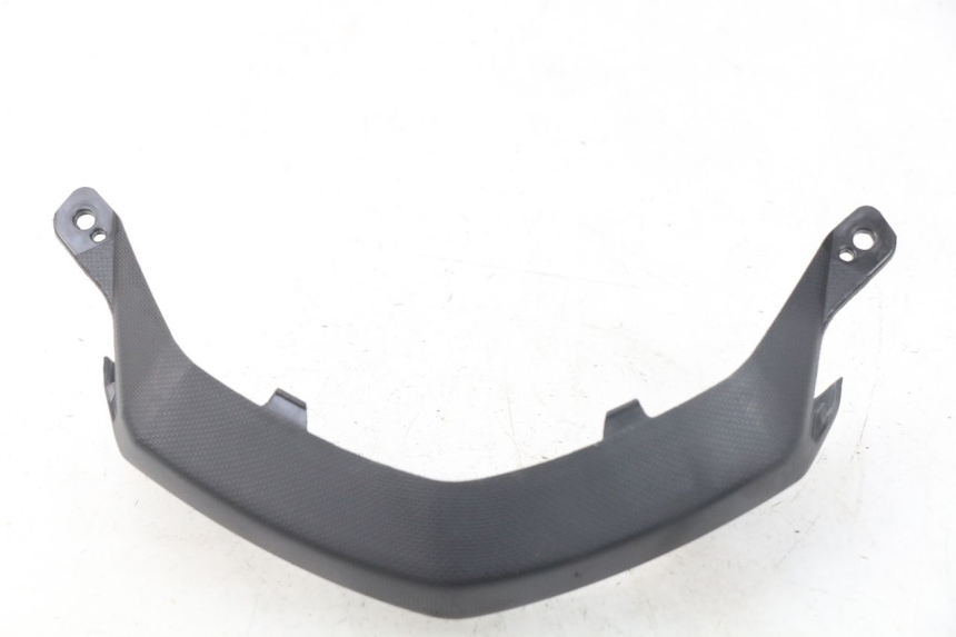 photo de VOORSTE ONDERKAP VERBINDING MBK MW TRYPTIK 125 (2017 - 2022) - Detail van het onderdeel