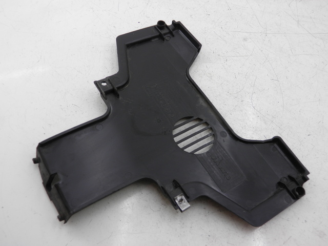 photo de VOORSTE ONDERKAP VERBINDING PIAGGIO MP3 RL 125 (2006 - 2014) - Detail van het onderdeel