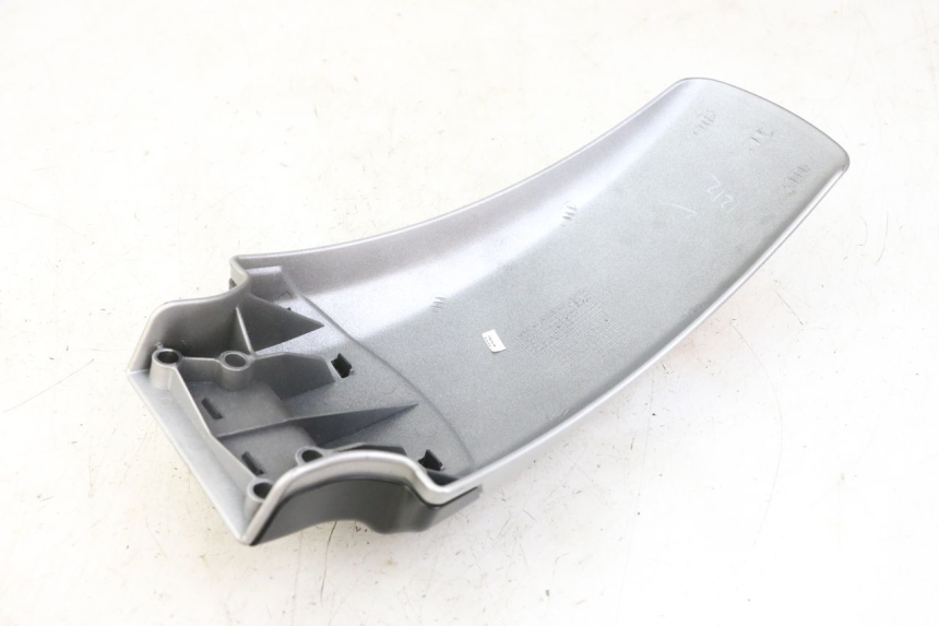 photo de VOORSTE ONDERKAP VERBINDING ROYAL ENFIELD HYMALAYAN 410 (2016 - 2023) - Zoom op gebruiksstaat