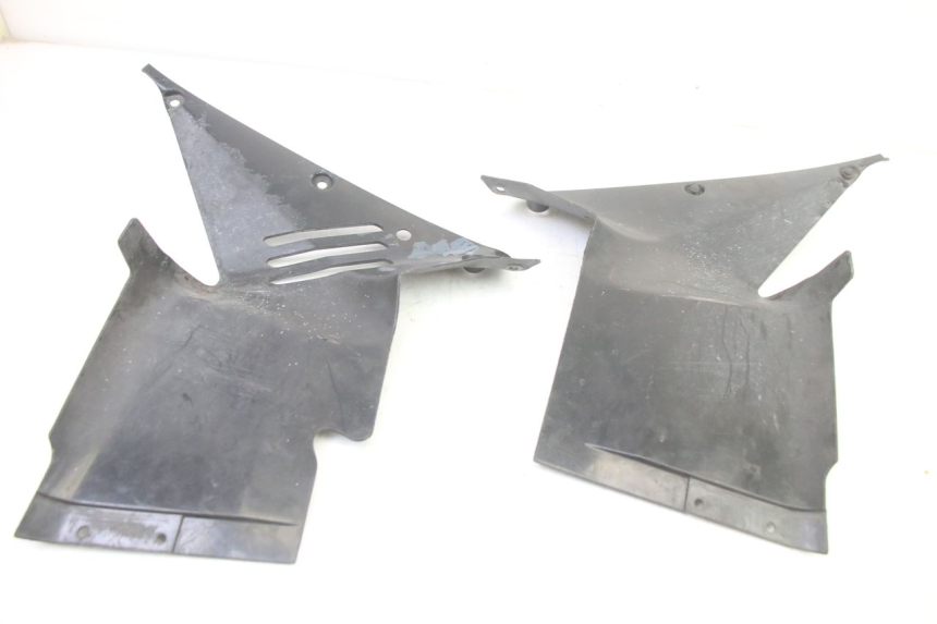 photo de VOORSTE ONDERKAP VERBINDING HONDA ST PAN EUROPEAN 1300 (2002 - 2013) - Technische close-up