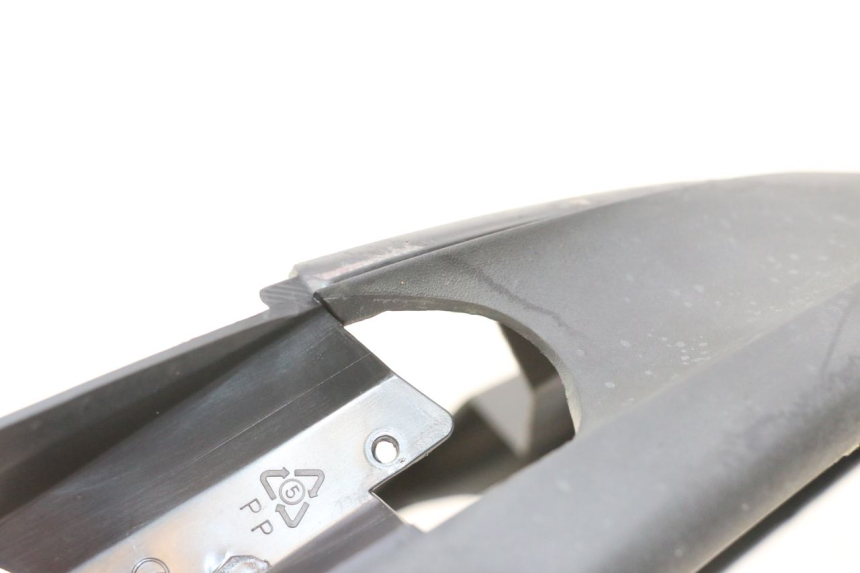 photo de VOORSTE ONDERKAP VERBINDING GILERA STALKER 50 (2004 - 2014) - Zoom op gebruiksstaat