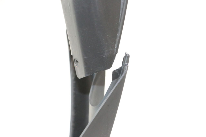 photo de VOORSTE ONDERKAP VERBINDING GILERA STALKER 50 (2004 - 2014) - Technische close-up
