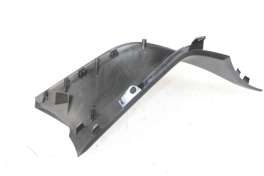 photo de VOORSTE ONDERKAP VERBINDING YAMAHA XMAX X-MAX ABS 125 (2017 - 2020) - Andere kijkhoek