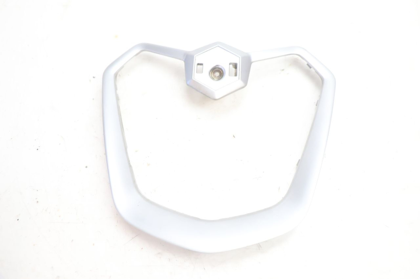 photo de VOORSTE KUIPVERBINDING PIAGGIO MP3 500 (2016 - 2018) - Detail van het onderdeel