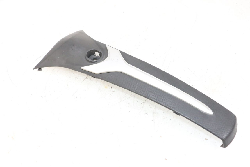 photo de VOORSTE KUIPVERBINDING JM MOTORS SANTANA 50 (2014 - 2023) - Staat van het oppervlak