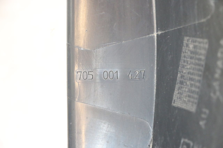 photo de VOORSTE BEPLATINGSAANSLUITING CAN-AM SPYDER RS 1000 (2008 - 2012) - Detail van het onderdeel