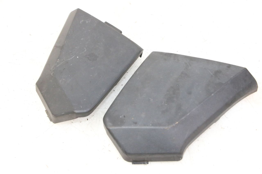 photo de VOORSTE BOVENKAP VERBINDING HONDA FORZA ABS 300 (2013 - 2017) - Andere kijkhoek