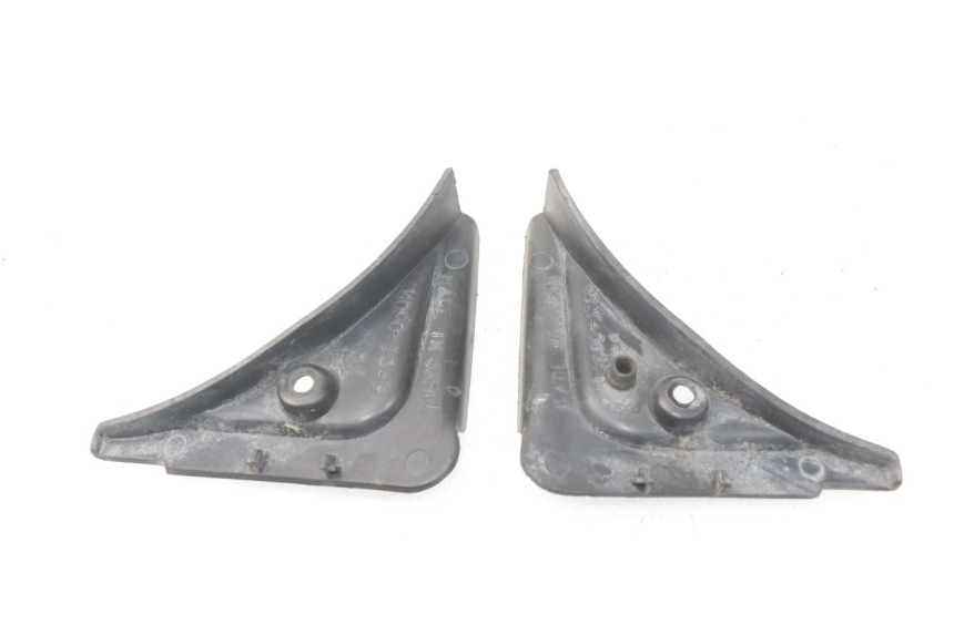 photo de VOORSTE BOVENKAP VERBINDING KAWASAKI GPZ S 500 (1994 - 2005) - Detail van het onderdeel