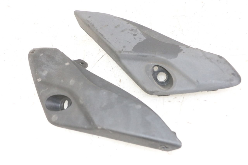 photo de VOORSTE BOVENKAP VERBINDING PIAGGIO IE MP3 YOURBAN 300 (2011 - 2016) - Hoofdaanzicht