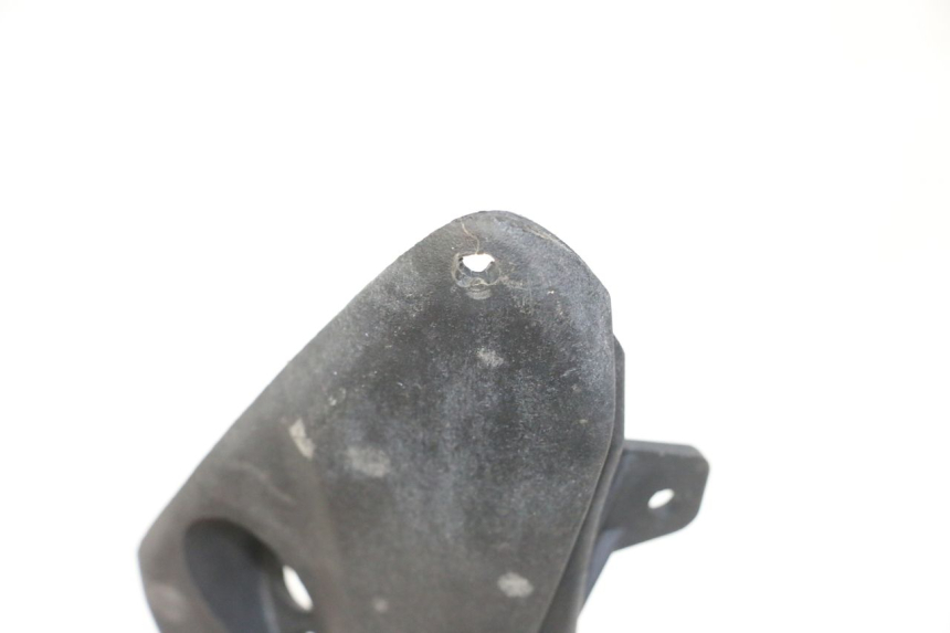 photo de VOORSTE BOVENKAP VERBINDING PIAGGIO IE MP3 YOURBAN 300 (2011 - 2016) - Detail van het onderdeel