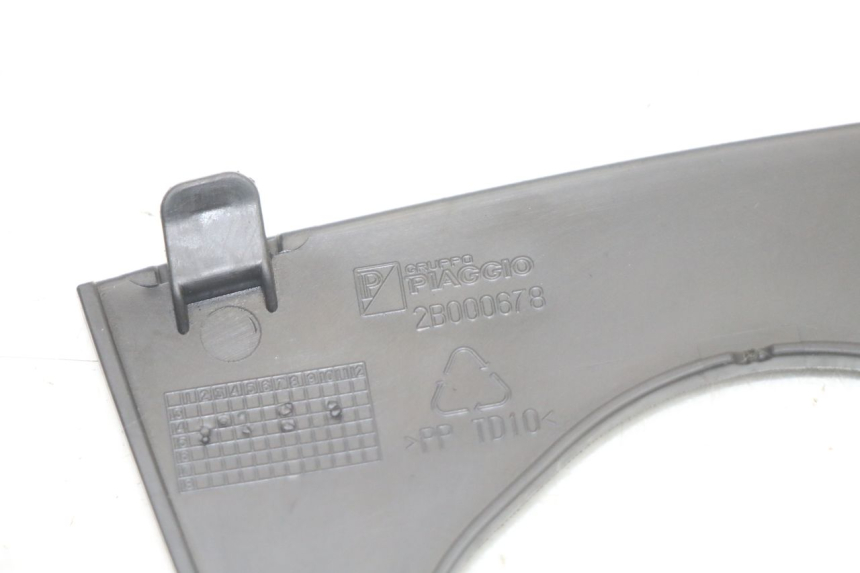 photo de VOORSTE BOVENKAP VERBINDING PIAGGIO MP3 500 (2014 - 2017) - Technische close-up