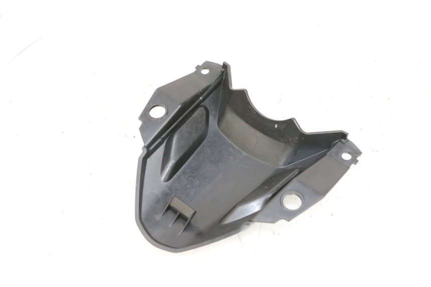 photo de VOORSTE BOVENKAP VERBINDING YAMAHA MT-07 MT07 ABS 700 (2018 - 2020) - Detail van het onderdeel