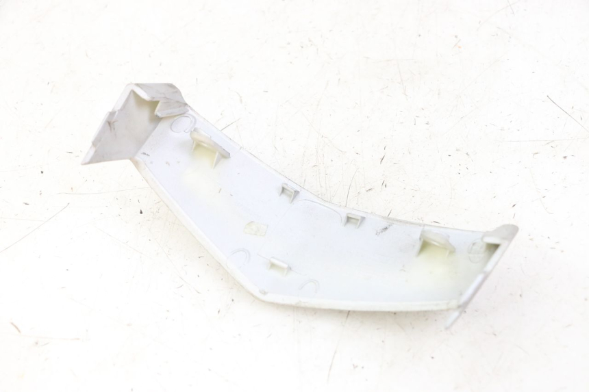 photo de VOORSTE BOVENKAP VERBINDING PEUGEOT VIVACITY 125 (2010 - 2017) - Zoom op gebruiksstaat