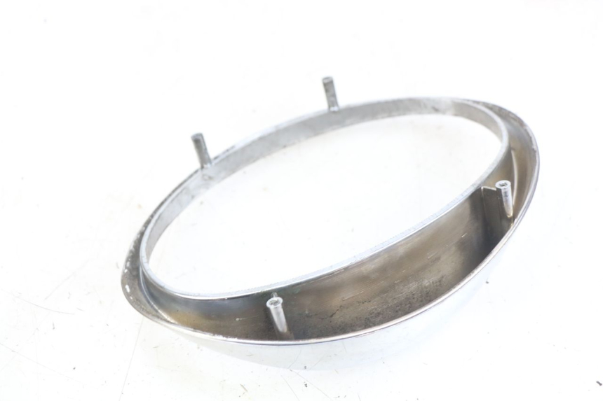 photo de VOORSTE BOVENKAP VERBINDING APRILIA SCARABEO 100 (2003 - 2012) - Detail van het onderdeel