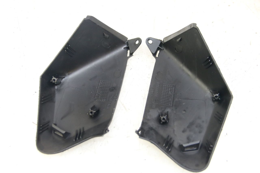 photo de VOORSTE BOVENKAP VERBINDING MBK SKYCRUISER 125 (2006 - 2009) - Technische close-up