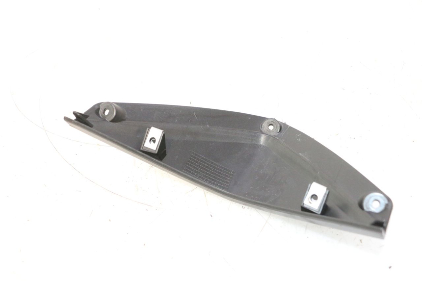 photo de VOORSTE BOVENKAP VERBINDING APRILIA SR 2T 50 (2012 - 2017) - Detail van het onderdeel