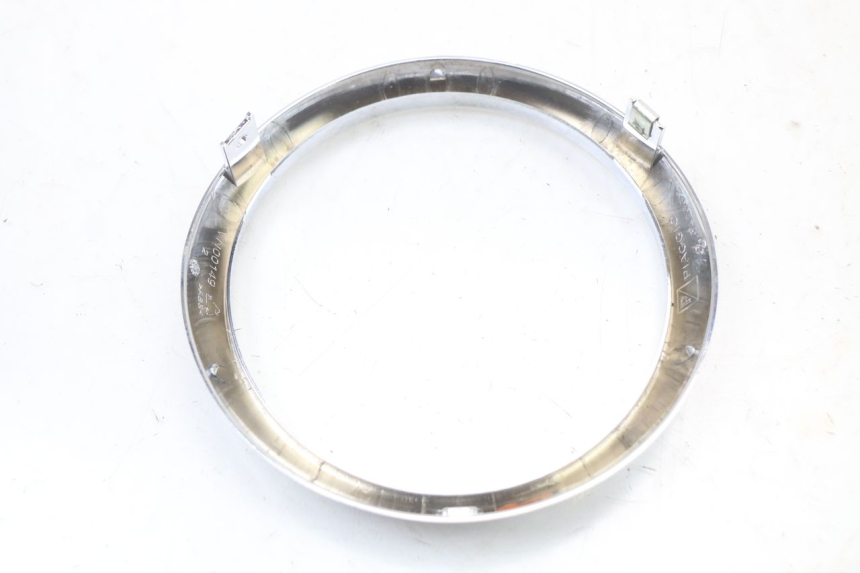 photo de VOORSTE BOVENKAP VERBINDING PIAGGIO VESPA PRIMAVERA 4T 50 (2021 - 2024) - Zoom op gebruiksstaat