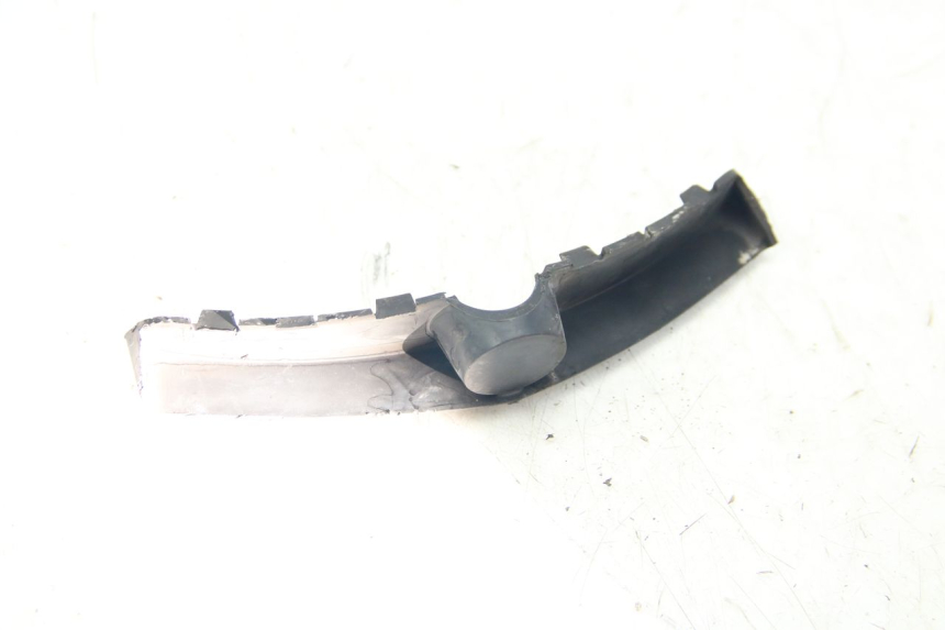 photo de VOORSTE KUIPVERBINDING YAMAHA XMAX X-MAX 125 (2006 - 2009) - Zoom op gebruiksstaat