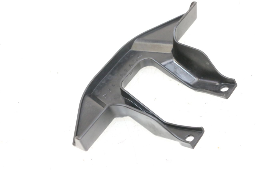 photo de VOORSTE KUIPVERBINDING YAMAHA YFM R RAPTOR 250 (2008 - 2014) - Detail van het onderdeel