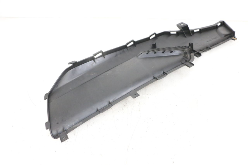 photo de RECHTER VOETSTEUNVERBINDING KYMCO DINK STREET ABS 125 (2011 - 2018) - Detail van het onderdeel