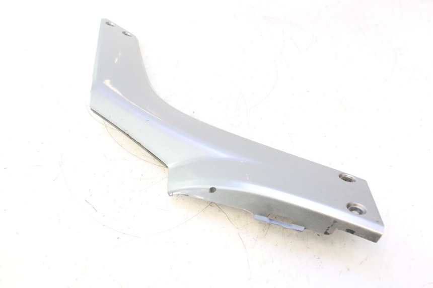photo de RECHTE VOETSTEUNVERBINDING GILERA GP 800 (2007 - 2013) - Bevestigingspunten