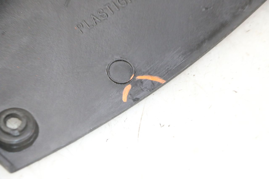 photo de RECHTER VOETSTEUNVERBINDING PEUGEOT JET FORCE CARBU 50 (2003 - 2016) - Technische close-up