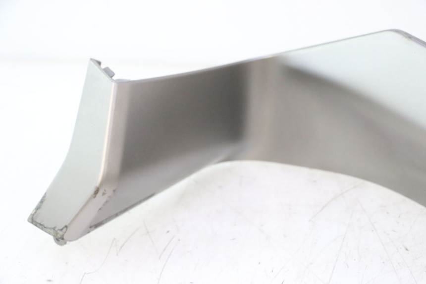 photo de RECHTE VOETSTEUNVERBINDING PIAGGIO MP3 HPE 530 (2022 - 2026) - Detail van het onderdeel