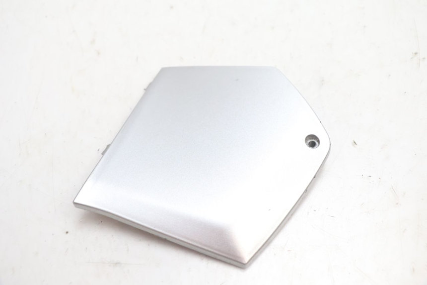 photo de RECHTER VOETSTEUNVERBINDING PIAGGIO MP3 LT 300 (2010 - 2016) - Detail van het onderdeel