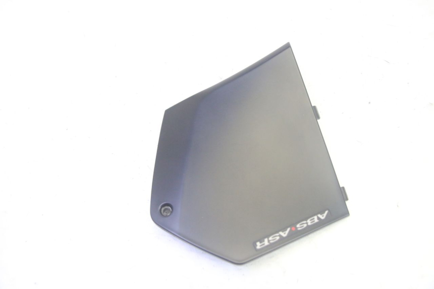 photo de RECHTER VOETSTEUNVERBINDING PIAGGIO MP3 500 (2016 - 2018) - Detail van het onderdeel