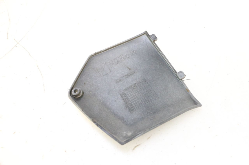 photo de RECHTER VOETSTEUNVERBINDING PIAGGIO MP3 125 (2006 - 2014) - Technische close-up