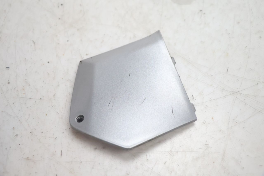 photo de RECHTER VOETSTEUNVERBINDING PIAGGIO MP3 125 (2006 - 2014) - Technische close-up