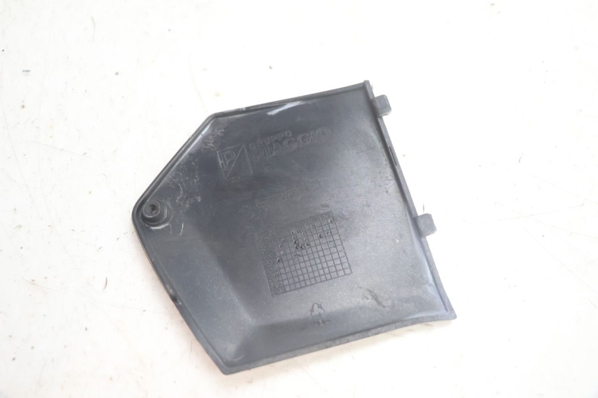 photo de RECHTER VOETSTEUNVERBINDING PIAGGIO MP3 125 (2006 - 2014) - Overzicht
