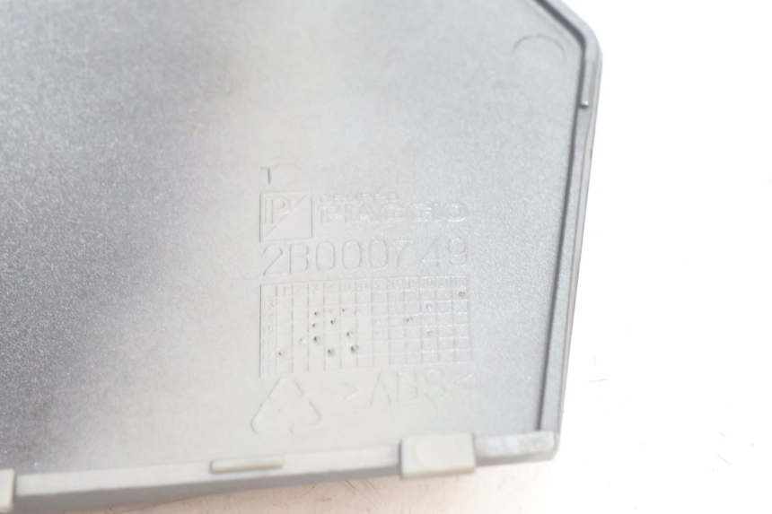 photo de RECHTER VOETSTEUNVERBINDING PIAGGIO MP3 500 (2016 - 2018) - Technische close-up