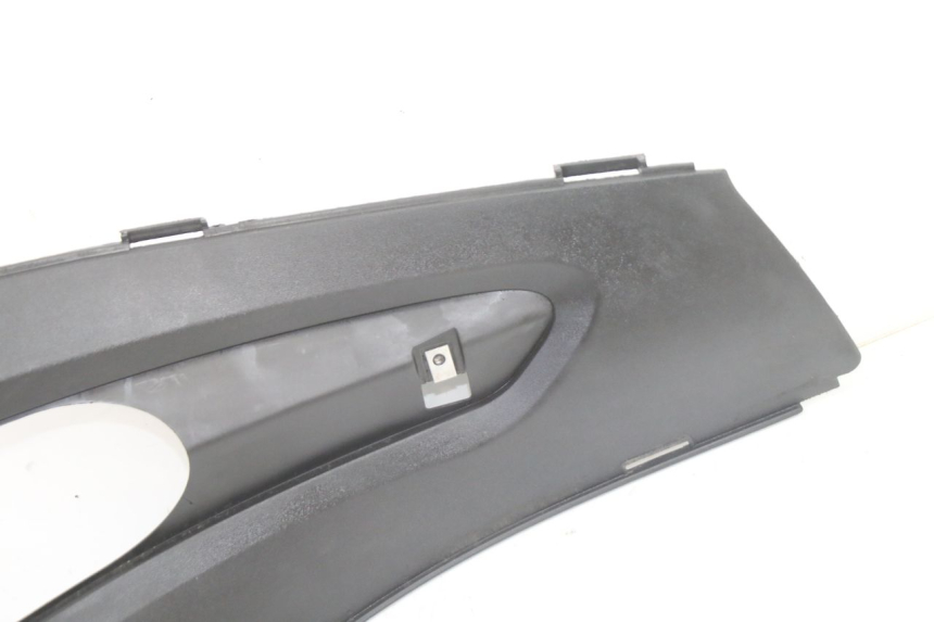 photo de RECHTER VOETSTEUNVERBINDING GILERA RUNNER SP 50 (2006 - 2008) - Zoom op gebruiksstaat